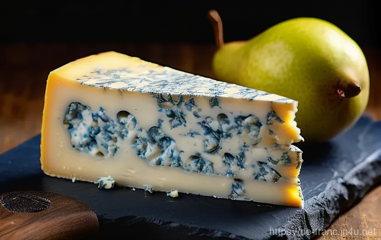 프랑스 치즈 종류 및 맛 비교 - **"A close-up, inviting shot of a perfectly ripe, creamy French Camembert de Normandie, gently slice...